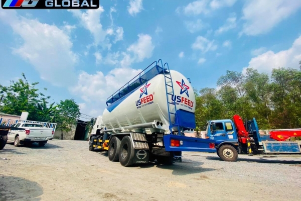 HINO FL8JT7A Bồn Chở Thức Ăn Gia Súc