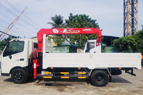 HINO XZU gắn cẩu Unic 3 tấn