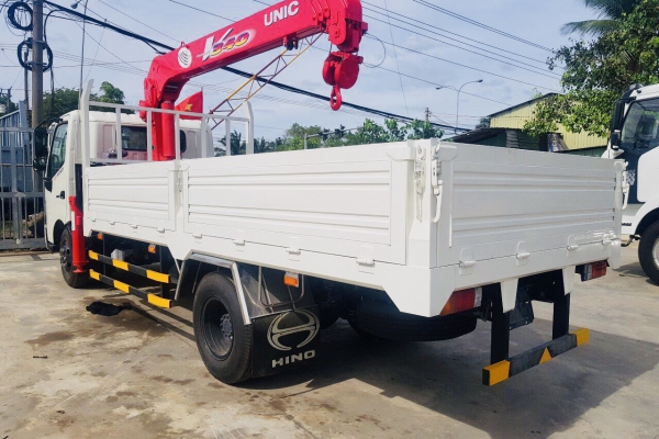 HINO XZU gắn cẩu Unic 3 tấn