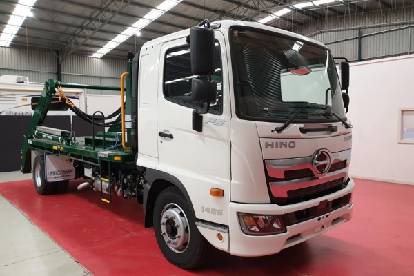 HINO FC chở bùn