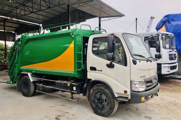 HINO DUTRO cuốn ép rác