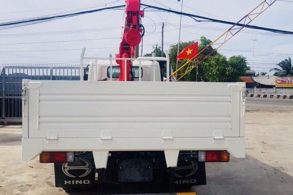 HINO XZU gắn cẩu Unic 3 tấn