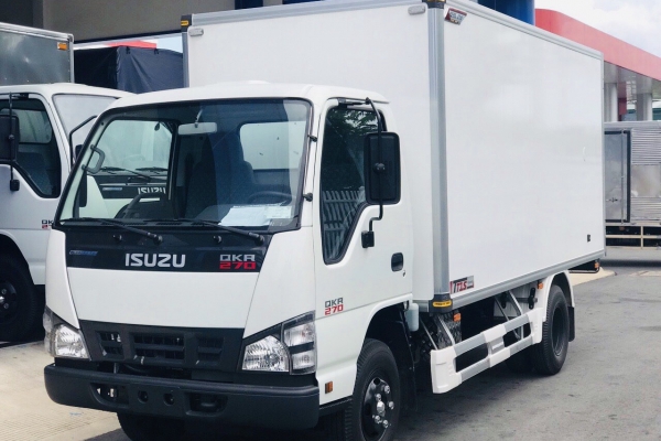 ISUZU QKR77H thùng bảo ôn 