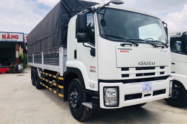 ISUZU FVM thùng mui bạt