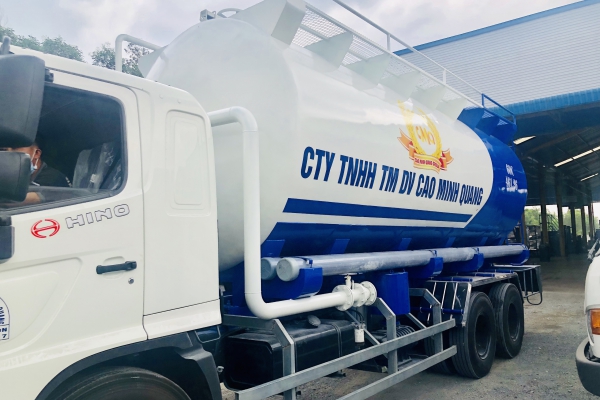 HINO FL Bồn chở cám thổi