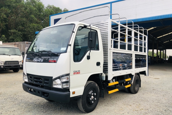 ISUZU QKR77FE4 Mui bạt bửng nâng