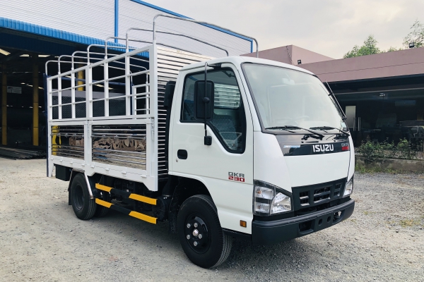 ISUZU QKR77FE4 Mui bạt bửng nâng