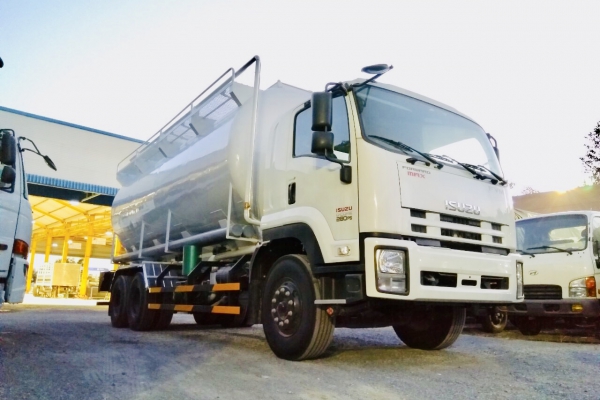 ISUZU FVM Bồn chở cám thổi khí