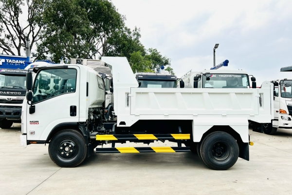 ISUZU NQR75HE4 -  ( tự đổ)