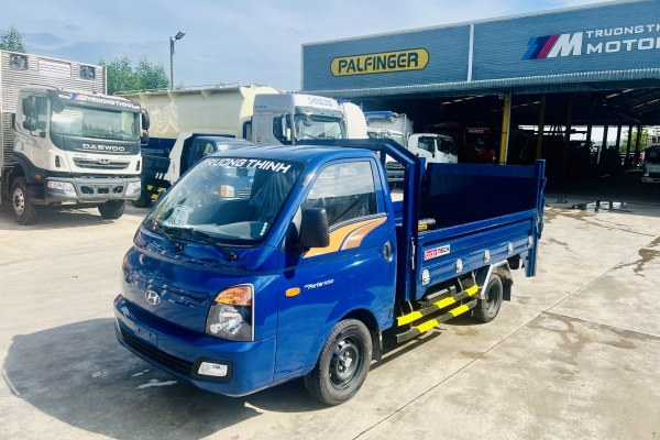 HYUNDAI H150 THÙNG LỬNG BỬNG NÂNG